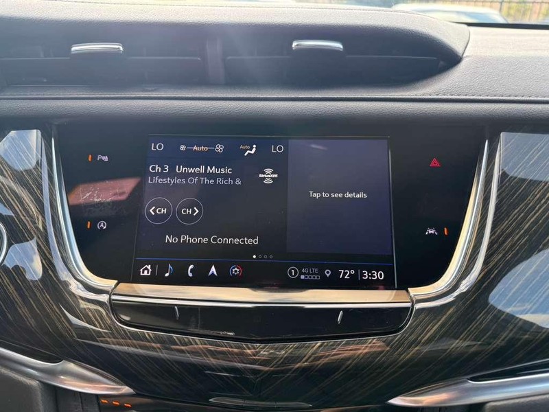 Cadillac XT6 Vehicle Full-screen Gallery Image 23