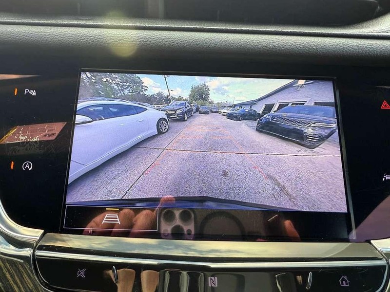 Cadillac XT6 Vehicle Full-screen Gallery Image 25