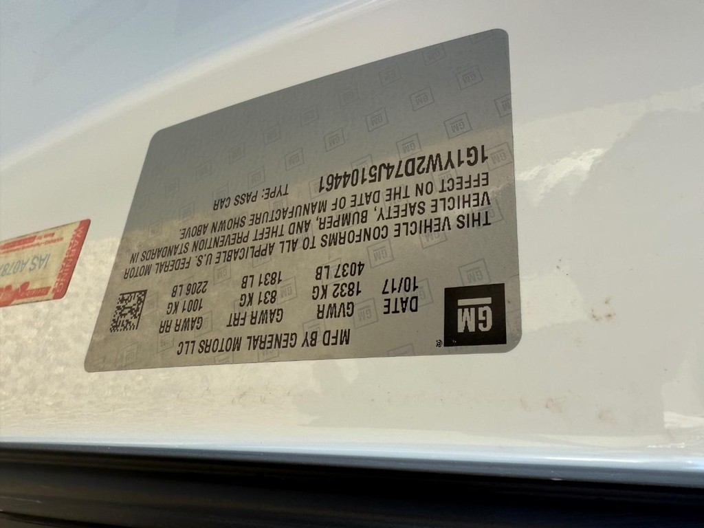 Chevrolet Corvette Vehicle Full-screen Gallery Image 23