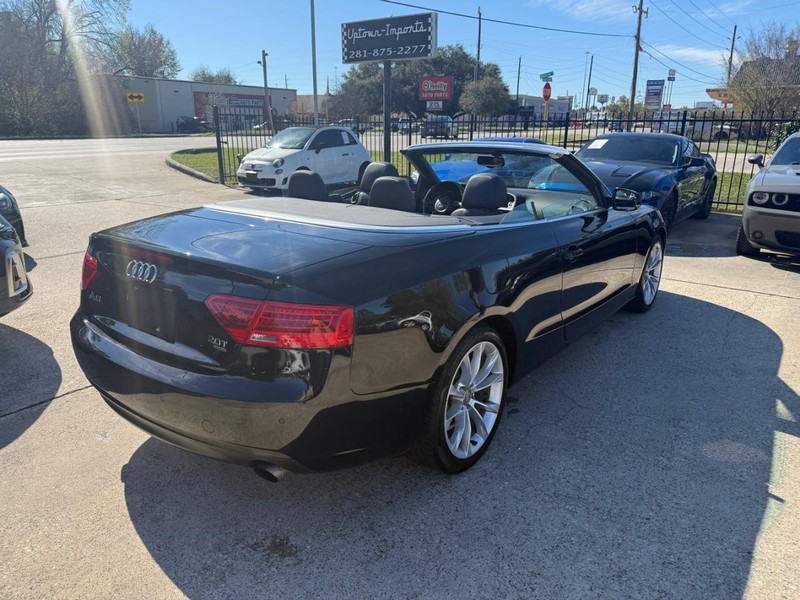 Audi A5 Vehicle Full-screen Gallery Image 11