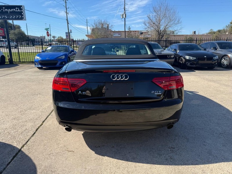 Audi A5 Vehicle Full-screen Gallery Image 12