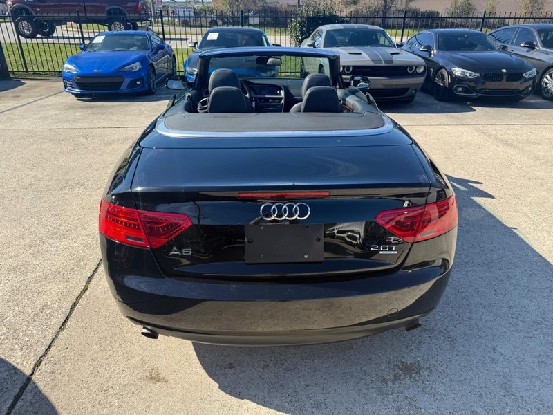 Audi A5 Vehicle Full-screen Gallery Image 13