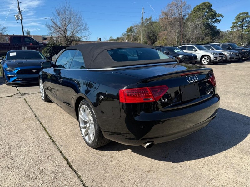 Audi A5 Vehicle Full-screen Gallery Image 14