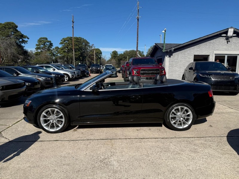 Audi A5 Vehicle Full-screen Gallery Image 17