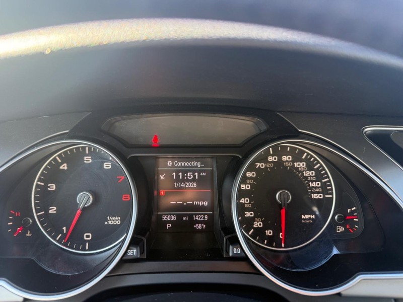 Audi A5 Vehicle Full-screen Gallery Image 27