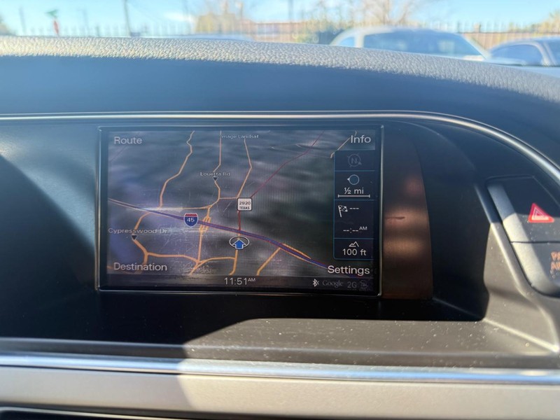 Audi A5 Vehicle Full-screen Gallery Image 30