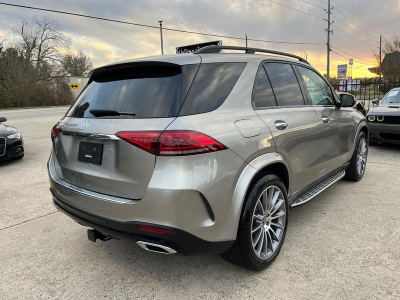Mercedes-Benz GLE 350 Vehicle Full-screen Gallery Image 06