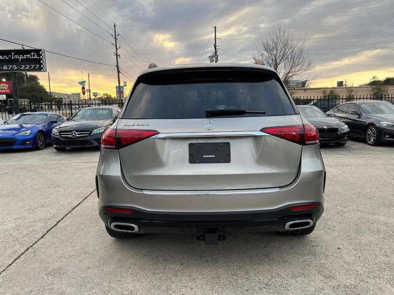 Mercedes-Benz GLE 350 Vehicle Full-screen Gallery Image 07