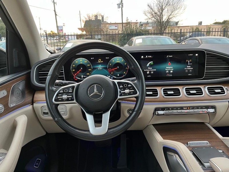 Mercedes-Benz GLE 350 Vehicle Full-screen Gallery Image 20