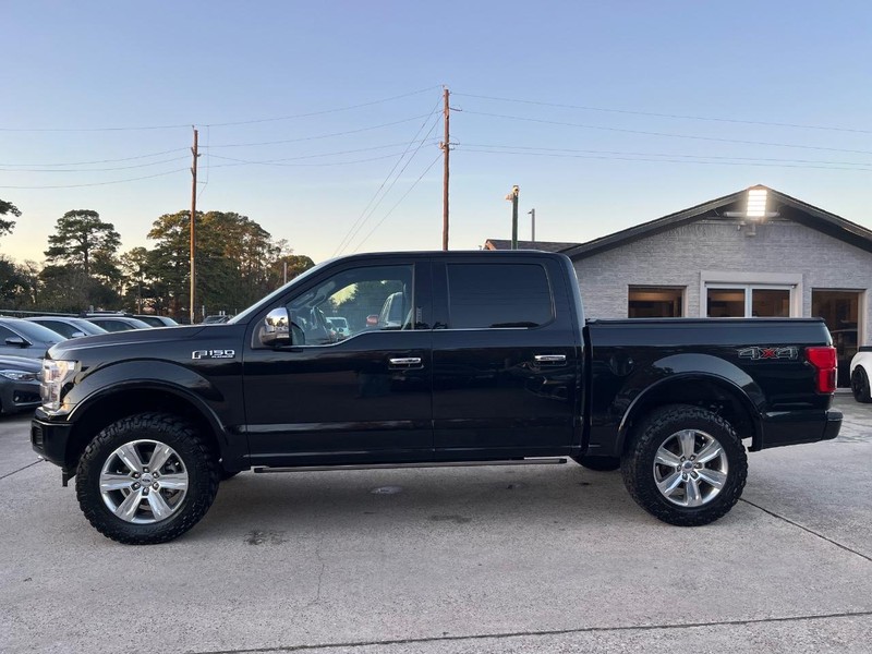 Ford F-150 Vehicle Full-screen Gallery Image 09