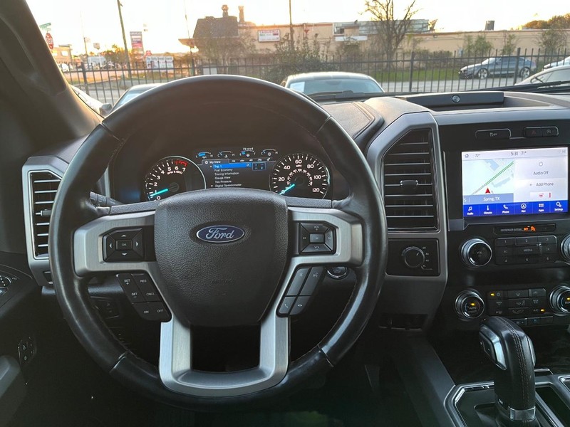 Ford F-150 Vehicle Full-screen Gallery Image 20