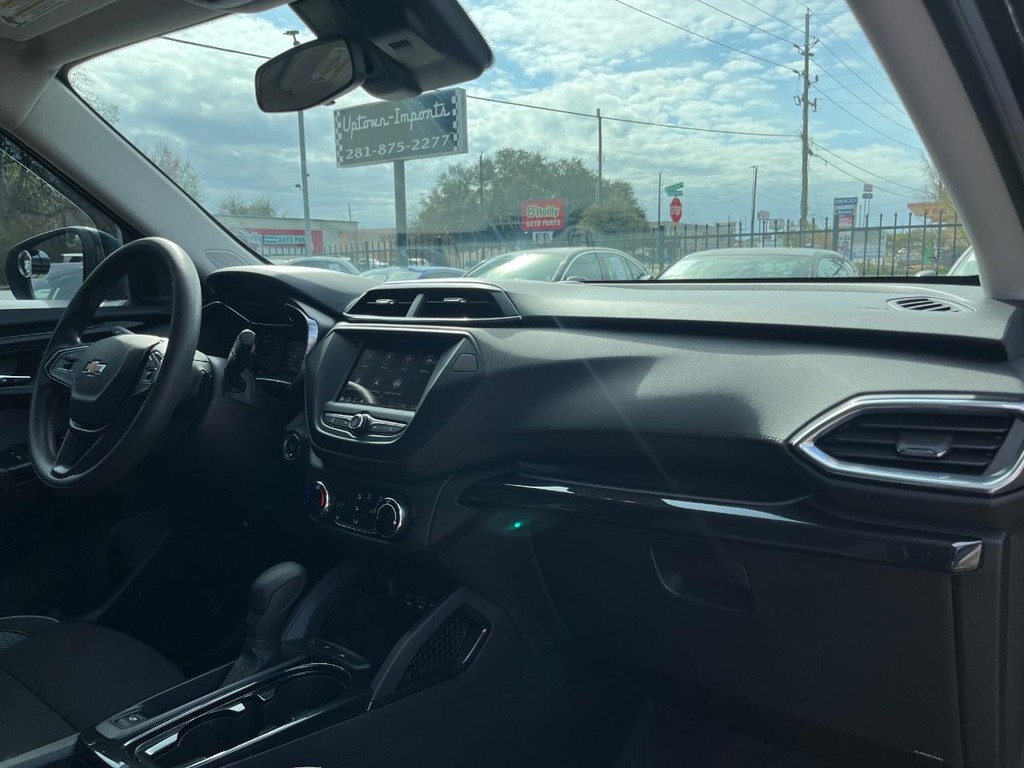 Chevrolet TrailBlazer Vehicle Full-screen Gallery Image 13