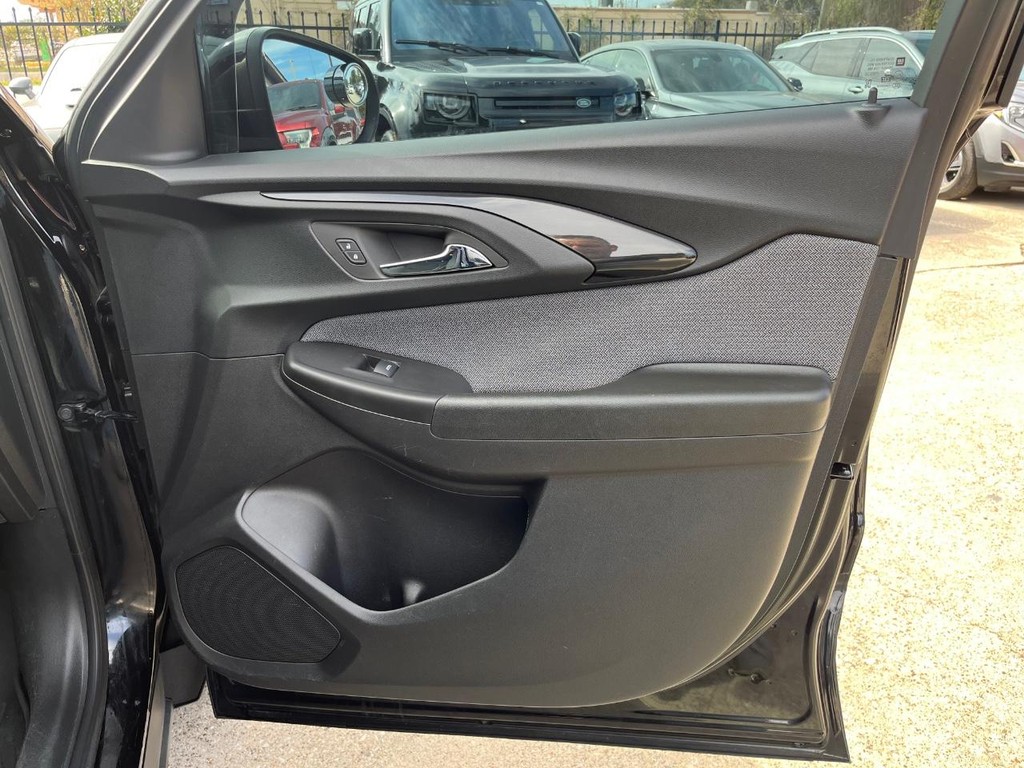 Chevrolet TrailBlazer Vehicle Full-screen Gallery Image 15