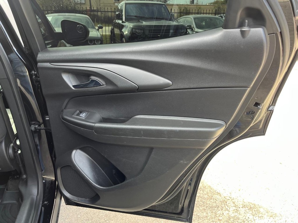 Chevrolet TrailBlazer Vehicle Full-screen Gallery Image 17