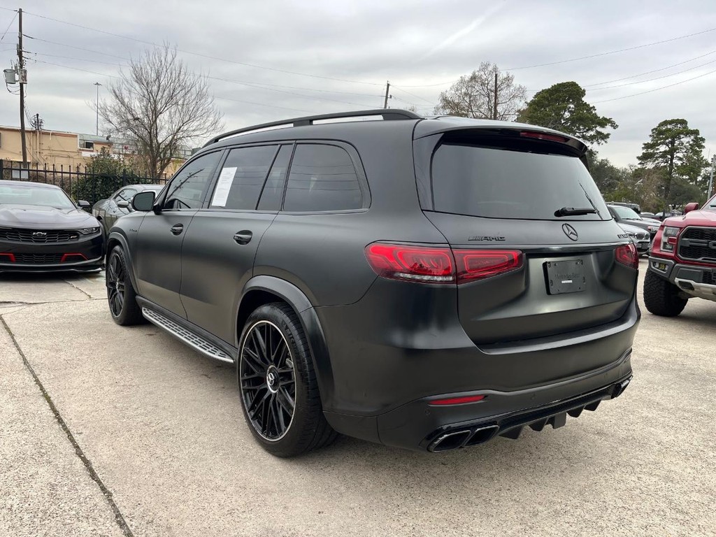 Mercedes-Benz GLS 63 AMG Vehicle Full-screen Gallery Image 08