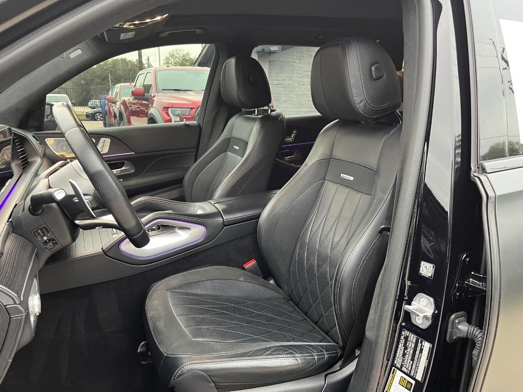 Mercedes-Benz GLS 63 AMG Vehicle Full-screen Gallery Image 11