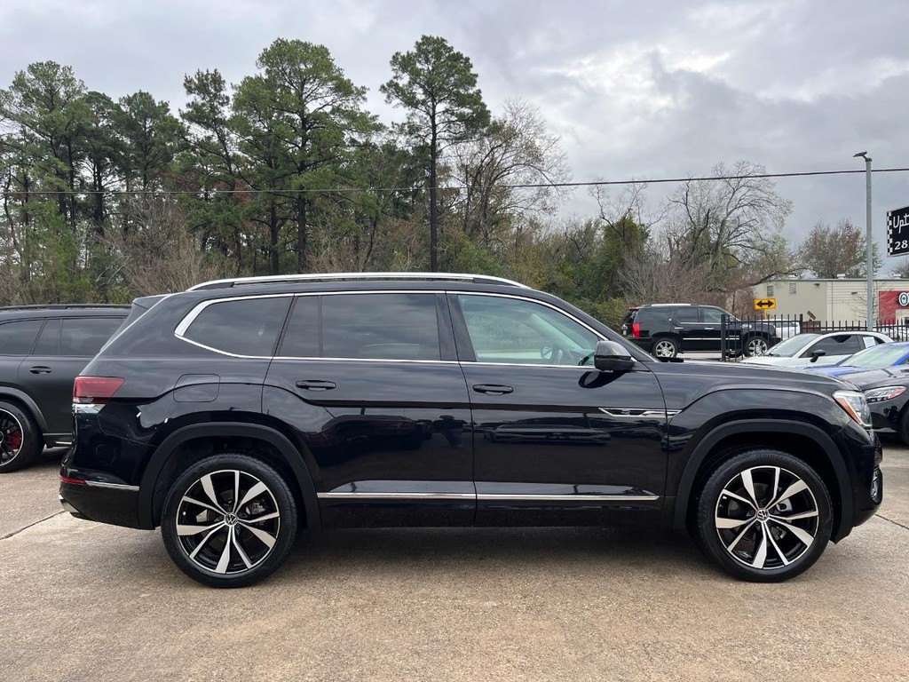 Volkswagen Atlas Vehicle Full-screen Gallery Image 05