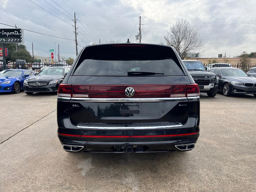 Volkswagen Atlas Vehicle Full-screen Gallery Image 07