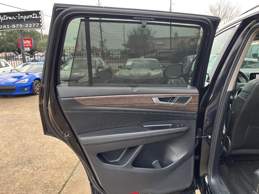 Volkswagen Atlas Vehicle Full-screen Gallery Image 19