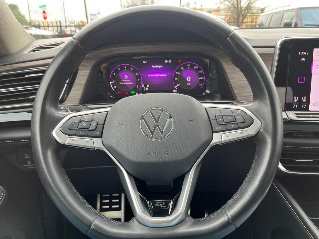 Volkswagen Atlas Vehicle Full-screen Gallery Image 21