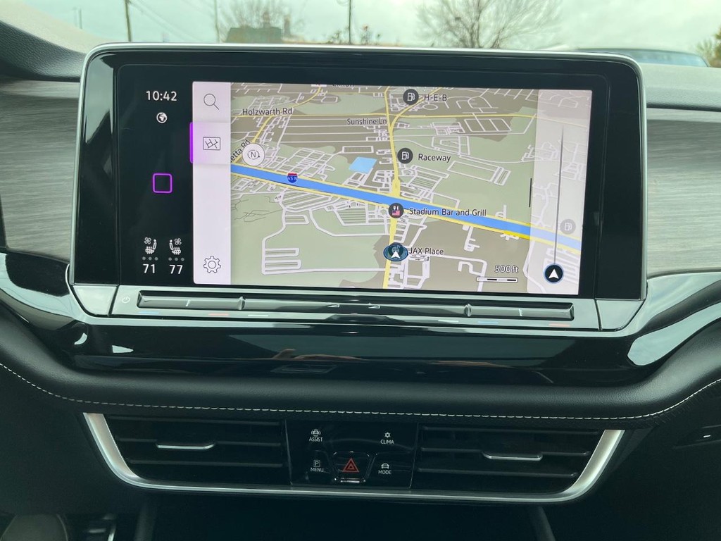 Volkswagen Atlas Vehicle Full-screen Gallery Image 23