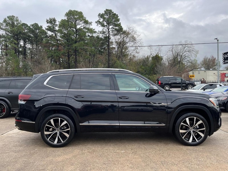 Volkswagen Atlas Vehicle Full-screen Gallery Image 05