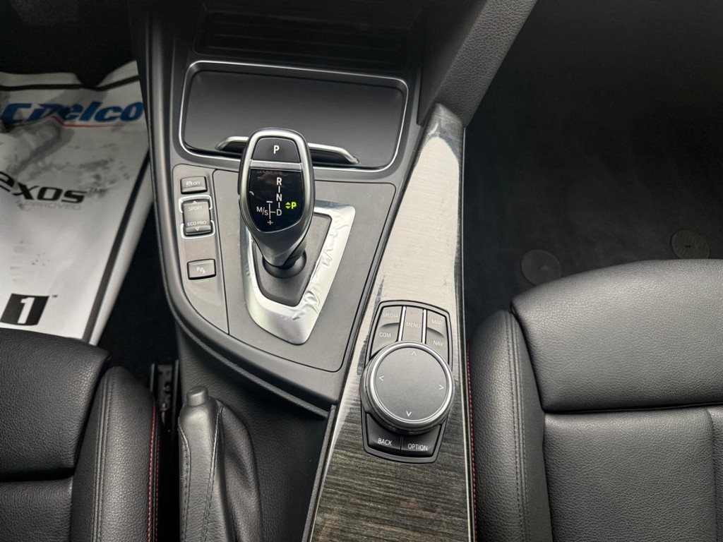 BMW 440i Gran Coupe Vehicle Full-screen Gallery Image 27