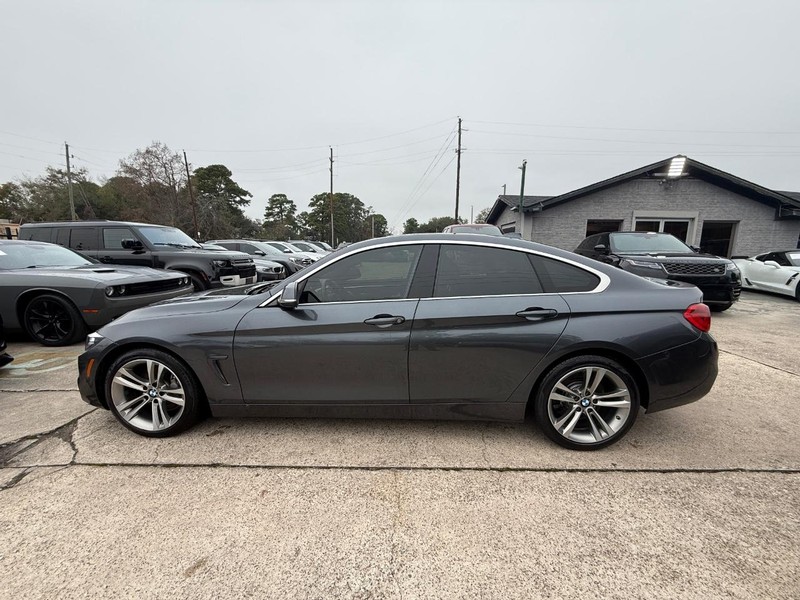 BMW 440i Gran Coupe Vehicle Full-screen Gallery Image 09