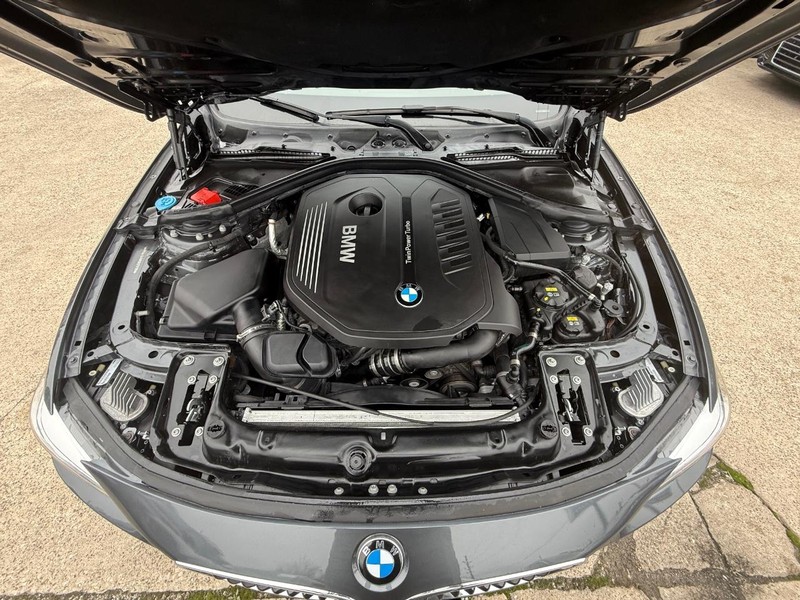 BMW 440i Gran Coupe Vehicle Full-screen Gallery Image 28