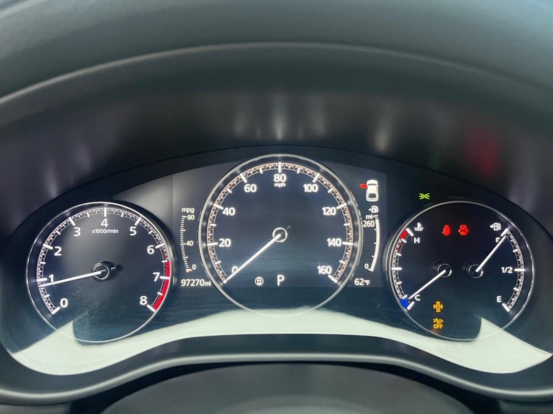 Mazda Mazda3 Hatchback Vehicle Full-screen Gallery Image 21