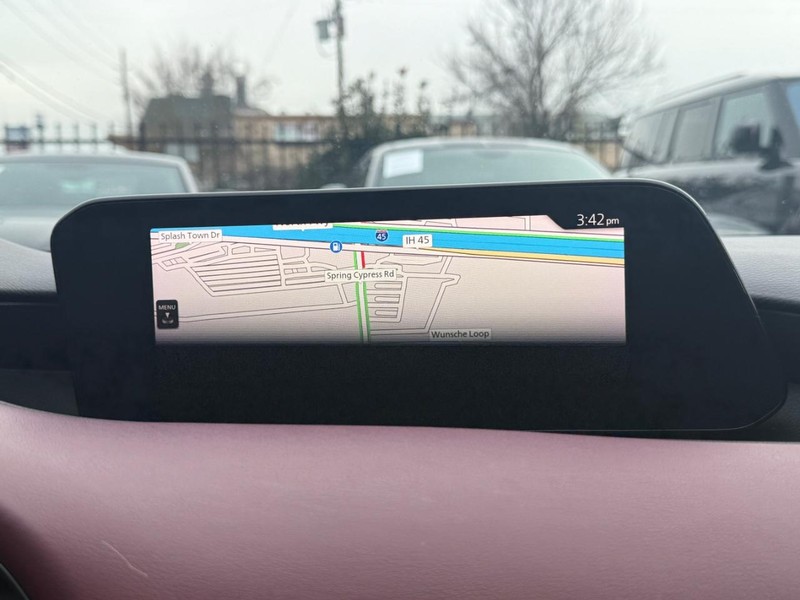 Mazda Mazda3 Hatchback Vehicle Full-screen Gallery Image 25