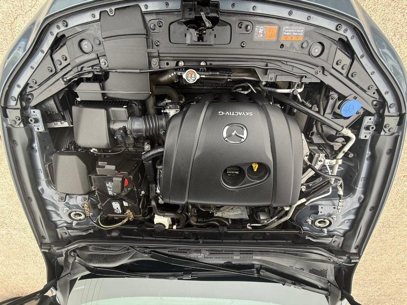 Mazda Mazda3 Hatchback Vehicle Full-screen Gallery Image 29