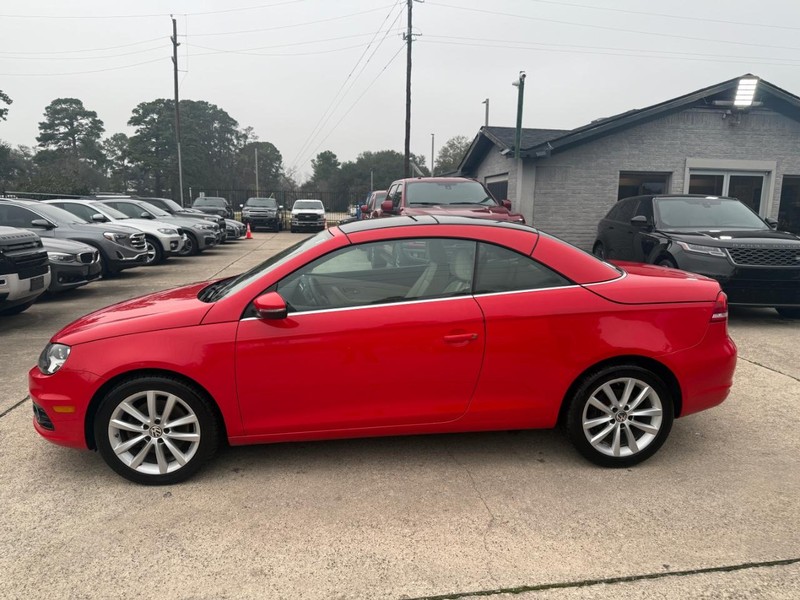 Volkswagen EOS Vehicle Full-screen Gallery Image 17