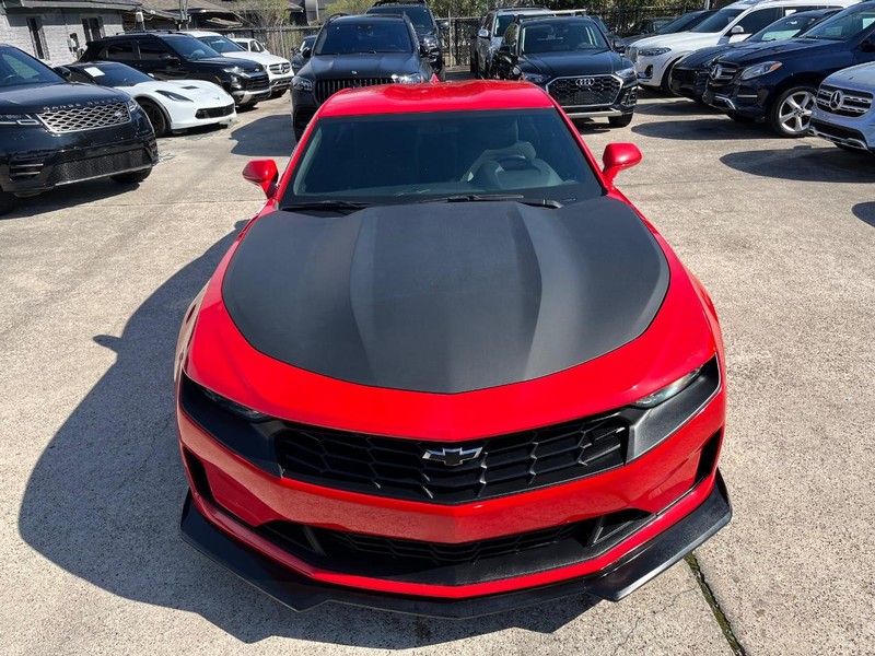 Chevrolet Camaro Vehicle Full-screen Gallery Image 03