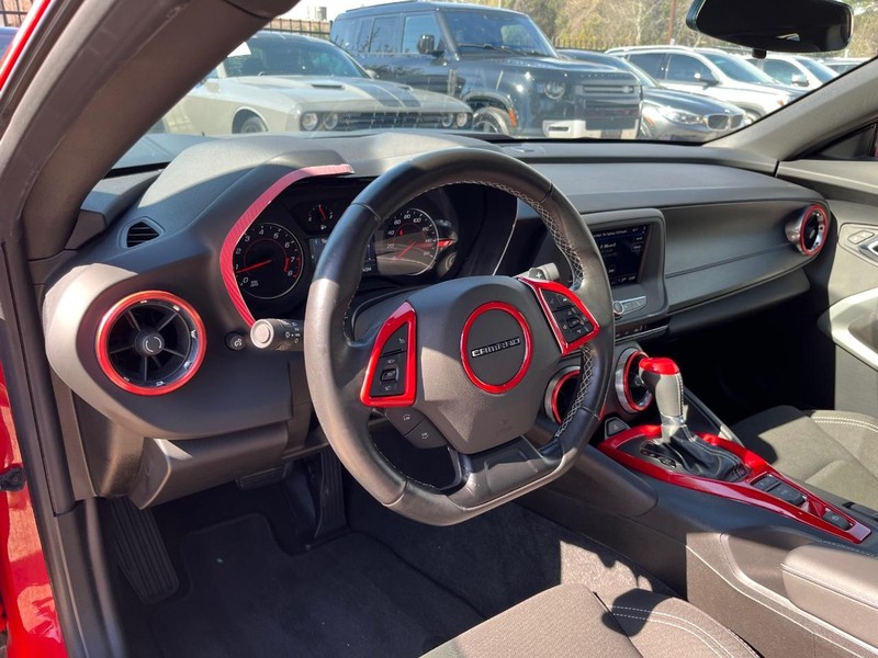 Chevrolet Camaro Vehicle Full-screen Gallery Image 10