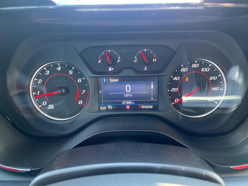 Chevrolet Camaro Vehicle Full-screen Gallery Image 18