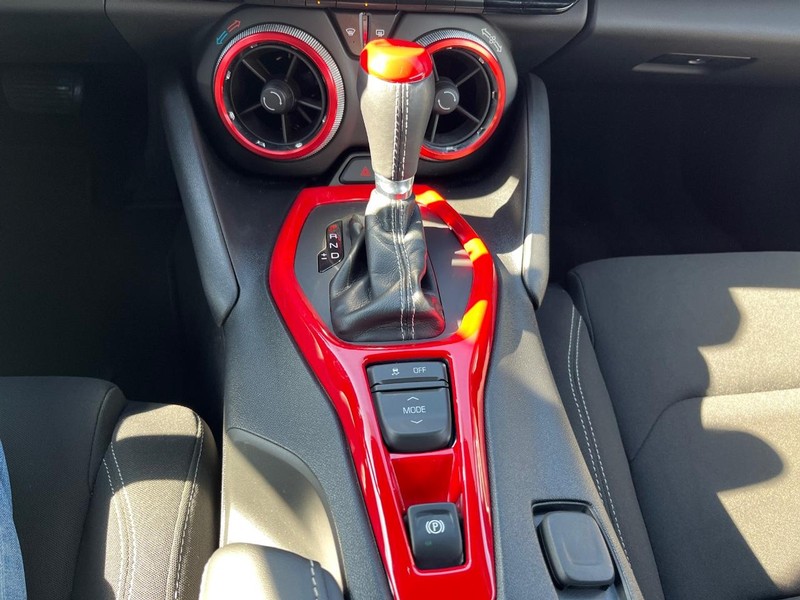 Chevrolet Camaro Vehicle Full-screen Gallery Image 22