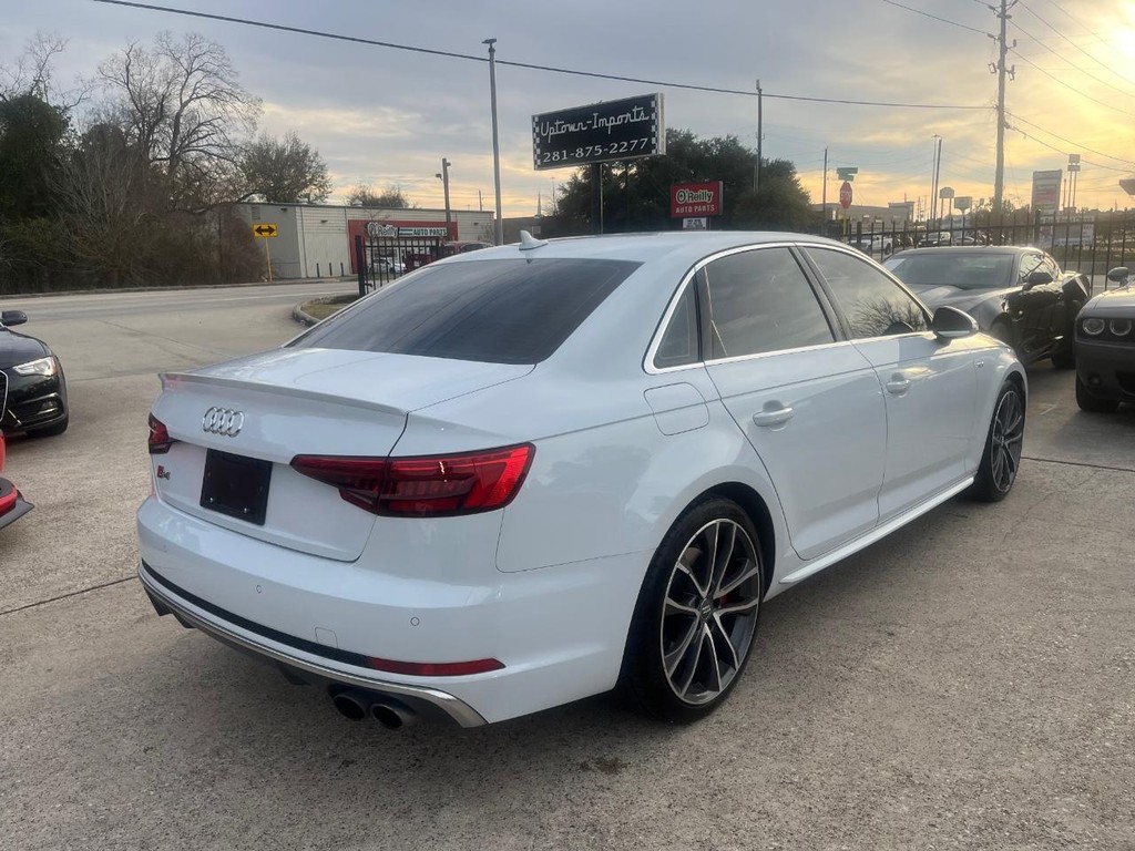 Audi S4 Vehicle Full-screen Gallery Image 06