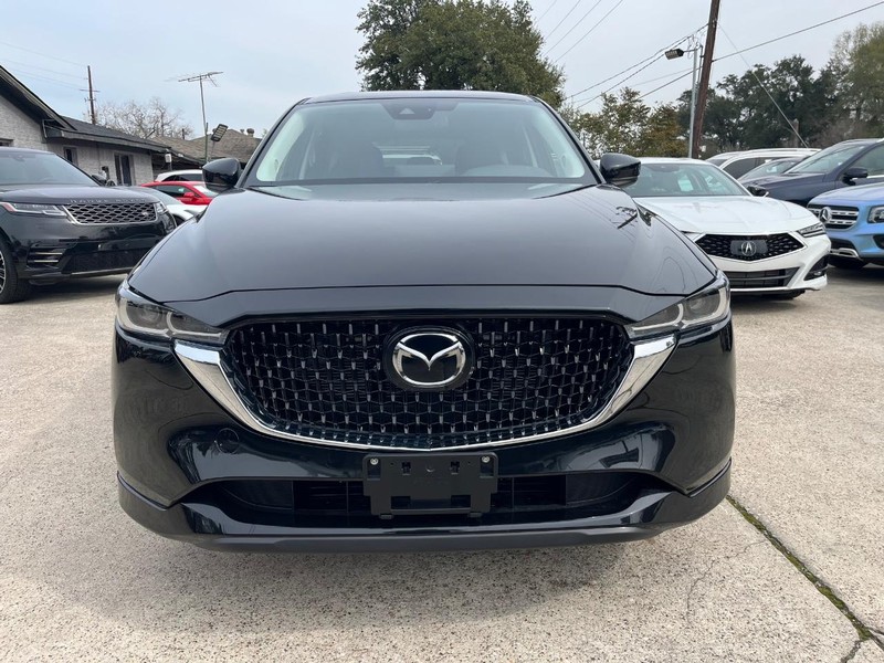 Mazda CX-5 Vehicle Full-screen Gallery Image 02