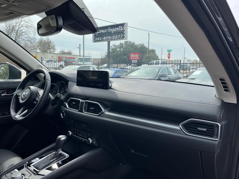 Mazda CX-5 Vehicle Full-screen Gallery Image 13