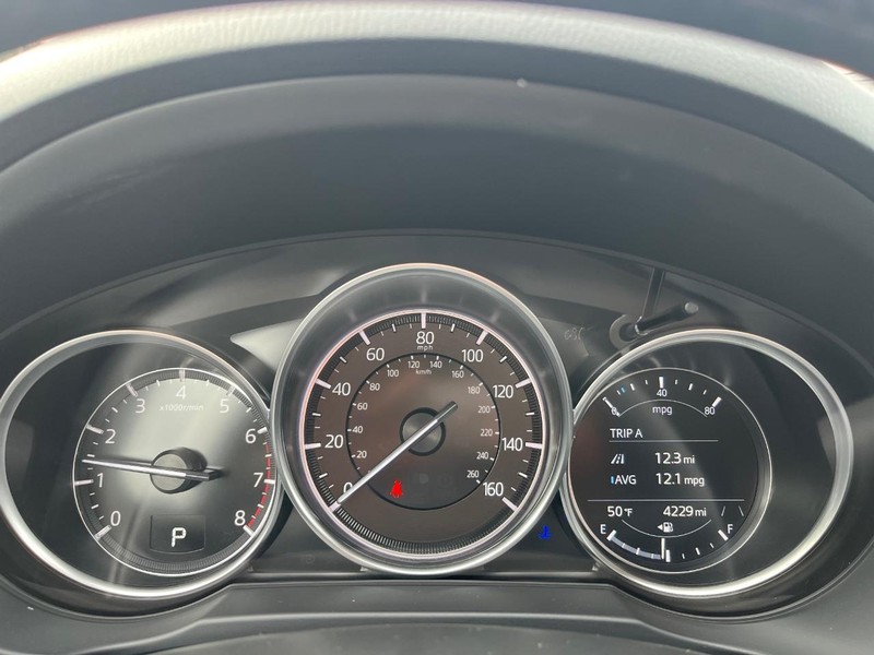 Mazda CX-5 Vehicle Full-screen Gallery Image 20