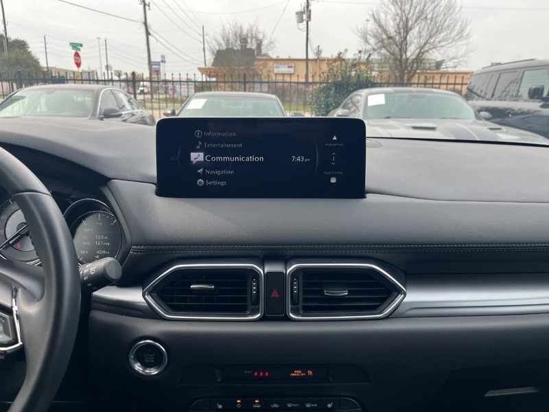 Mazda CX-5 Vehicle Full-screen Gallery Image 21