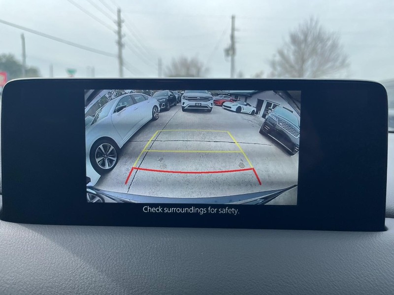 Mazda CX-5 Vehicle Full-screen Gallery Image 22