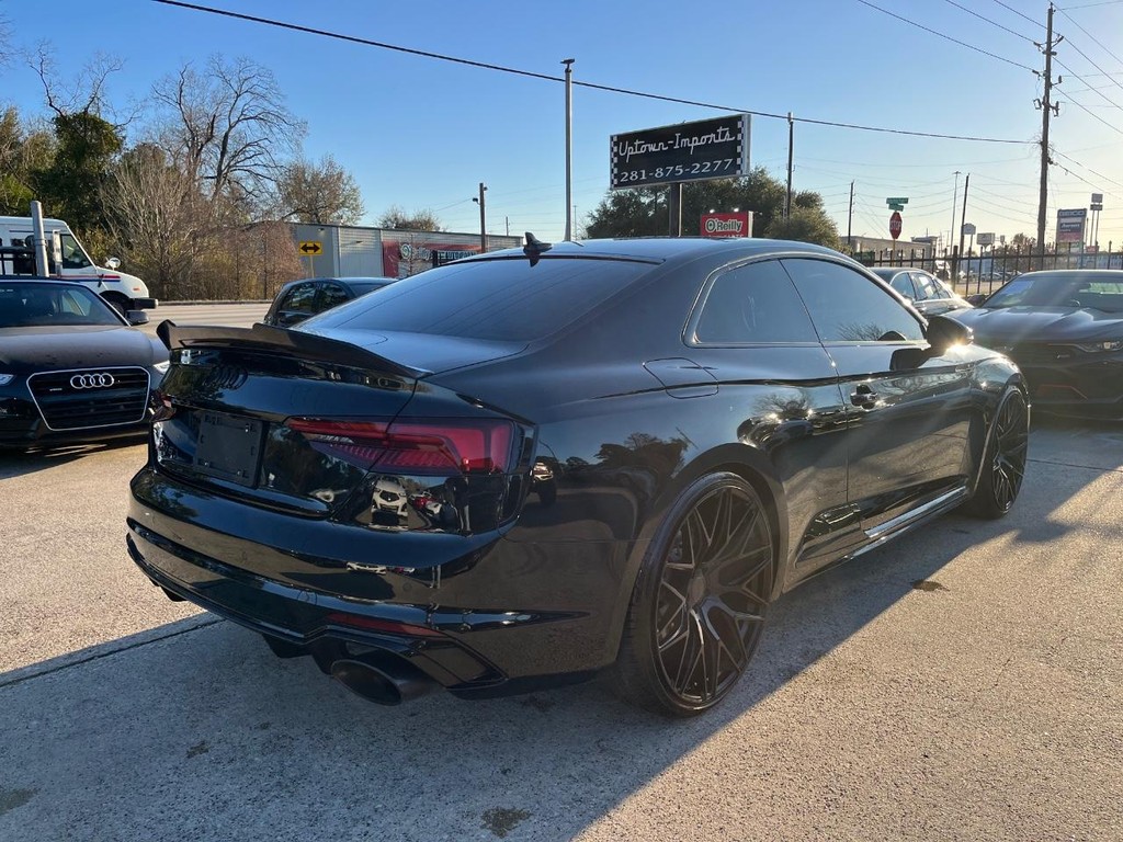 Audi RS 5 Coupe Vehicle Full-screen Gallery Image 06