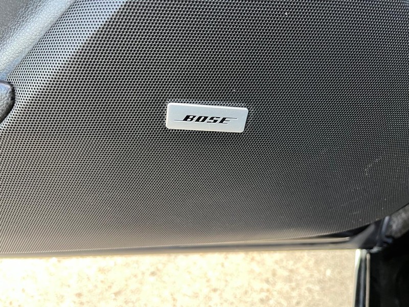 Cadillac CTS Sedan Vehicle Full-screen Gallery Image 25