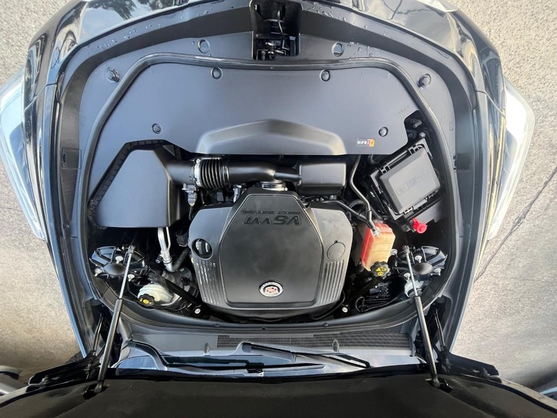 Cadillac CTS Sedan Vehicle Full-screen Gallery Image 28