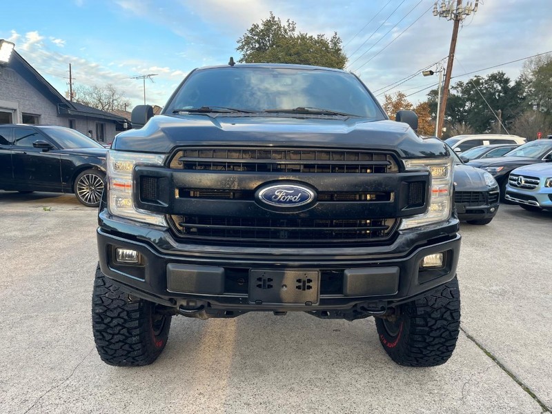 Ford F-150 Vehicle Full-screen Gallery Image 02