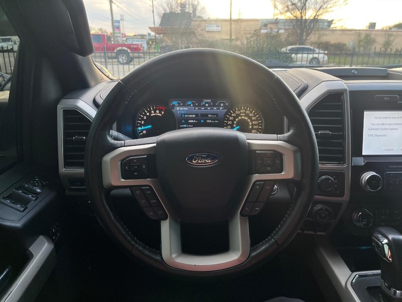 Ford F-150 Vehicle Full-screen Gallery Image 21