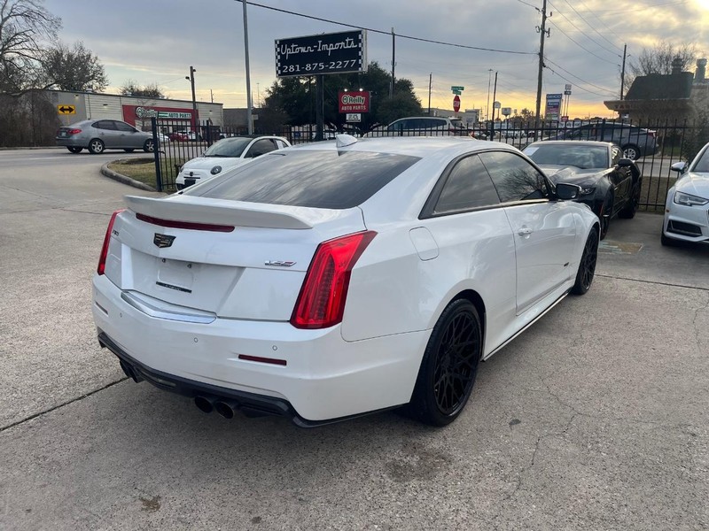 Cadillac ATS-V Coupe Vehicle Full-screen Gallery Image 06