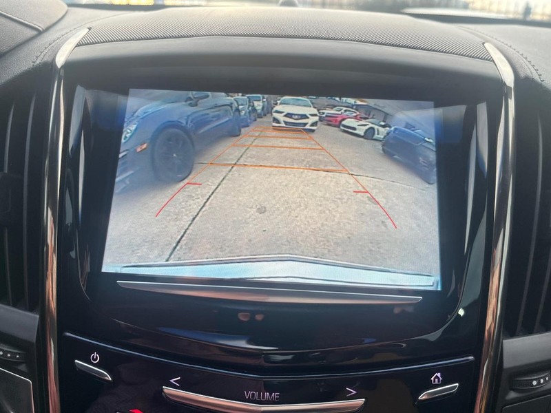 Cadillac ATS-V Coupe Vehicle Full-screen Gallery Image 23